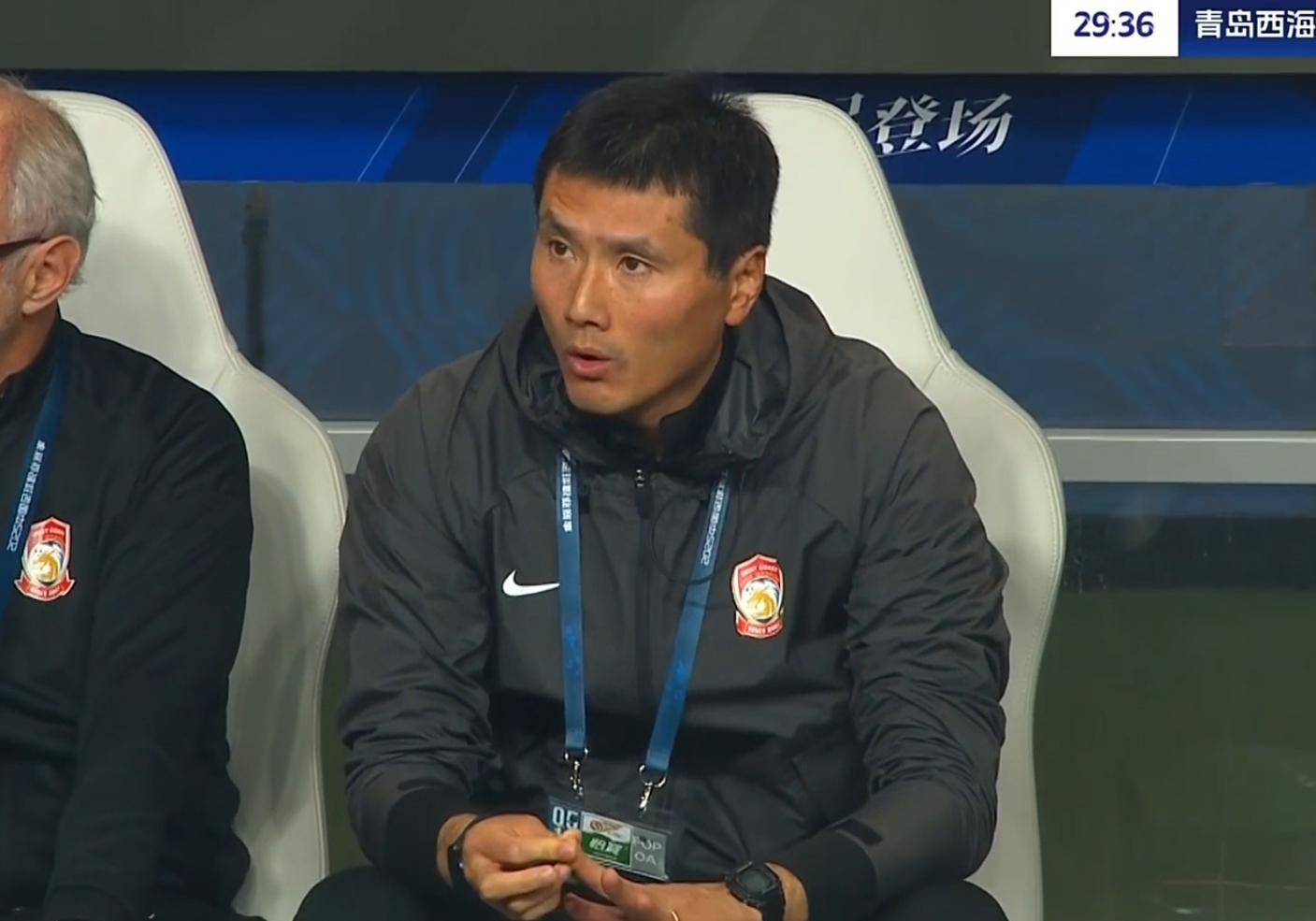 世界杯直播app下载入口-2-2爆冷！国足平乌兹别克，邵佳一激活留洋神锋：3场3球带队不败