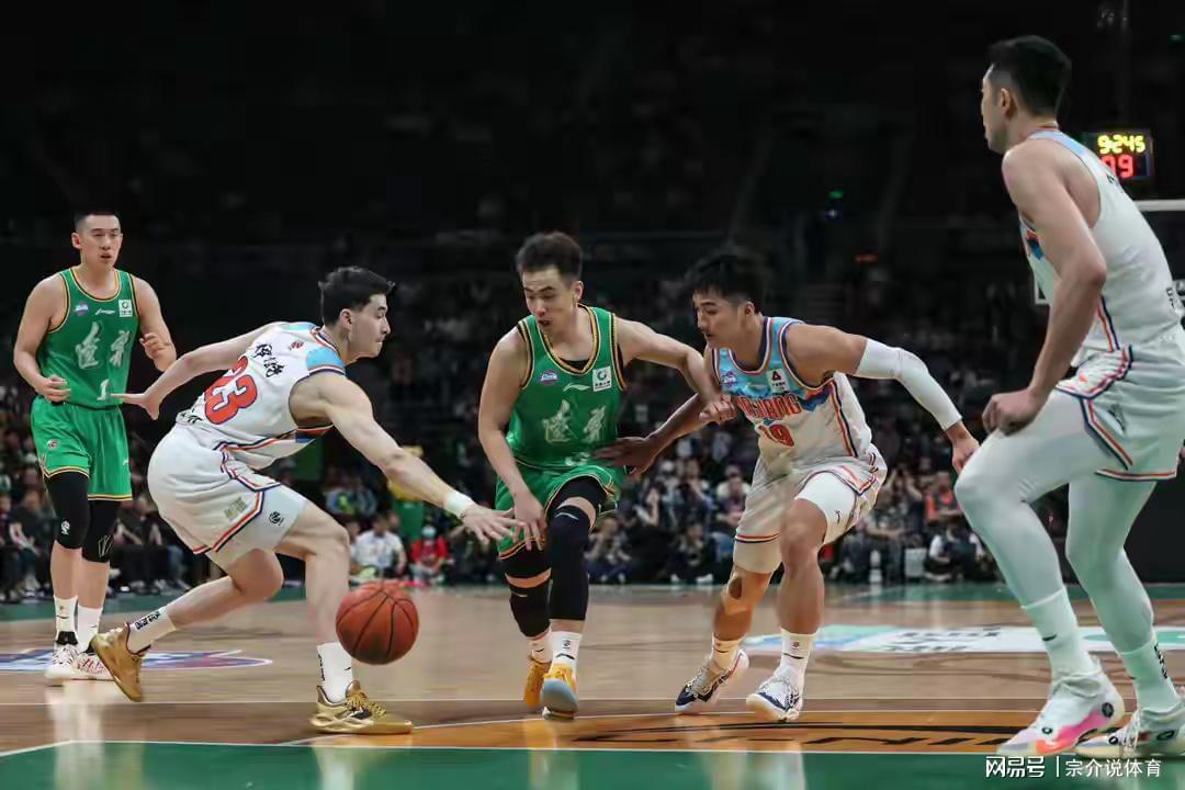 世界杯官方直播软件-CBA排名大变，四川队准备打爆辽篮，广东队连胜却收坏消息